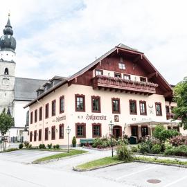Salzburg Hotel Holznerwirt, hotel em Eugendorf