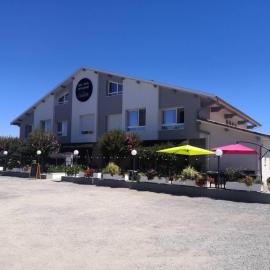La Canotte, hotel in Saint-Julien-en-Born