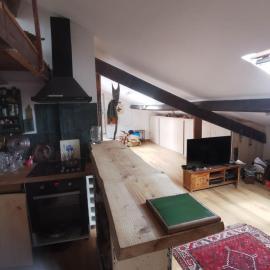 Loft cosy et lumineux à Paris,Les Lilas dans un quartier convivial proche du métro 11 "Mairie des Lilas" et du tram T3b "porte des Lilas"