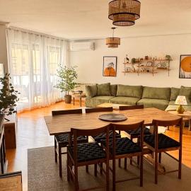 Exclusive Lerma - Smart TV de 75", Netflix y Parking Gratis, hotel em Lerma