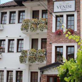 Hotel Venisi – hotel w mieście Prizren