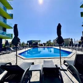 Lamera - Alezzi Apartament langa mare cu acces la piscina, jacuzzi, sauna si sala de fitness