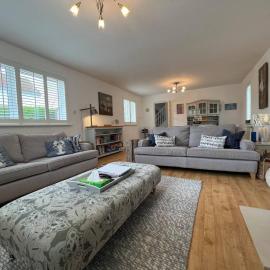 Whytecroft -Fabulous Family Fun - Pass the Keys