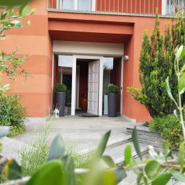 Casa Lucia, hotel Verzuolóban