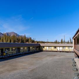 Talbot Arm Motel, хотел в Destruction Bay