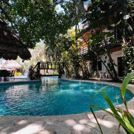 MAYAN ART Hotel Boutique - 10Th Ave, хотел в Плая дел Кармен