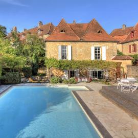 Luxury villa in Domme: Pool and Breathtaking View