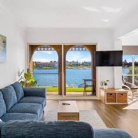 Lakeside Mews, hotel a Grange
