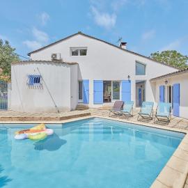 Mas Blanc Monfaucon - Grande maison avec piscine