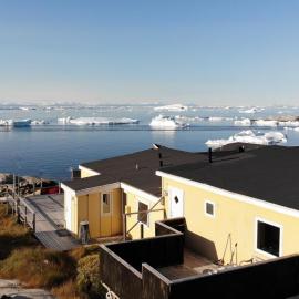 Illu Rental - Modern seaview vacation house, hotel in Ilulissat