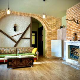The Sunny Guest House of Veliko Tarnovo-Amazing View, Top Location, hotel in Veliko Tŭrnovo