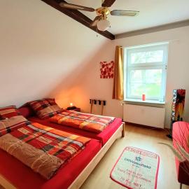 Ruhiges 4 Sterne Exzellenz-Appartement DIANA im Elb-Urstromtal - fast WLAN, good for long-terms: Bleckede şehrinde bir otel