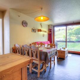 Apartment Pegase Phenix-38 by Interhome, hotel u gradu Le Corbier