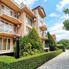 Twins Palace ApartHotel