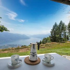 Oasi di pace vista lago-Cardada-Locarno, hôtel à Orselina
