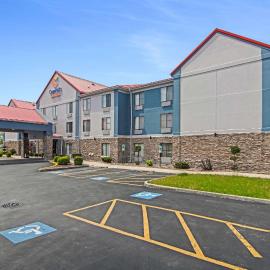 Comfort Suites near I-80 and I-94, hotel a Lansing