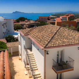 Resort Beach Cala Goloritzè – hotel w mieście Santa Maria Navarrese
