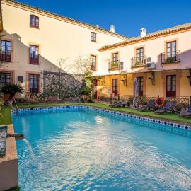 Hotel Alcázar de la Reina, hotel a Carmona