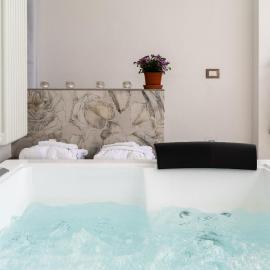 Le Suite di Magda Relax & Rooms、ポリニャーノ・ア・マーレのホテル