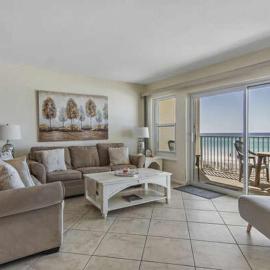 Cabana Club 206, Beachfront,Gulf view, King Bed, private beach, hotel in Destin