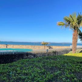 Appartement Belle Vue Mer- piscine, hotel a Douarnenez