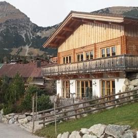 Chalet GAIA im Bergdorf Berwang, hotel em Berwang