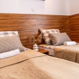 MAX Apartamenty - Pokoje - Domki - Restauracja - Basen