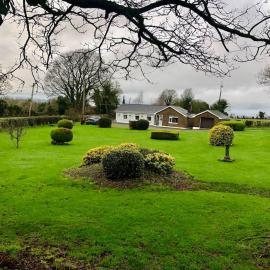 Smarmore Cottage, hotel em Ardee