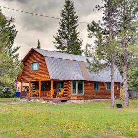 Peaceful Donnelly Retreat < 1 Mi to Lake Cascade! – hotel w mieście Donnelly