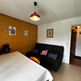 Appartement pour 4 à Val Cenis Lanslevillard, proche caravaneige et remontées mécaniques - FR-1-508-209