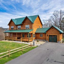 Bandit Lodge by Eden Crest