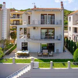 ALKIS LUXURY VILLA IRAKLiTSA