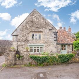 Cosy cottage on outskirts of Bath, hotel in Saltford