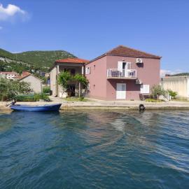 Apartments with hot tub Rogotin, Neretva Delta - Usce Neretve - 23141
