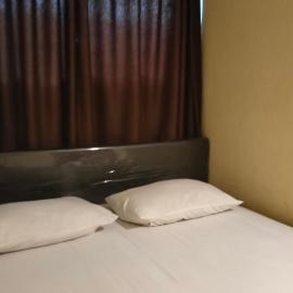 RedDoorz at Jalan Sam Ratulangi Manado, hotel a Manado