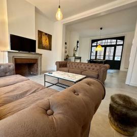 maison 22 couchages prox gare et centre Max 10 chambres, hotel a Lilla