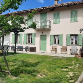 Cascina Teresina Monferrato Piscina, hotel Cortazzonéban