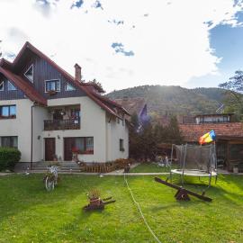 Casa Nan cu Terasa - Castelul Bran