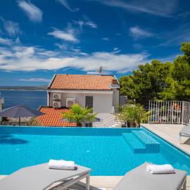 Villa Brela apartments