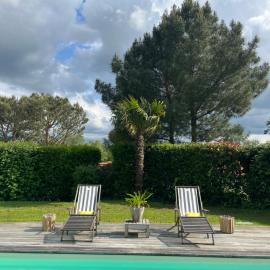 Viesnīca Villa K 10 personnes PISCINE et JACUZZI proche PUY du FOU pilsētā Šolē
