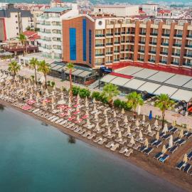 point beach hotel, מלון במרמריס