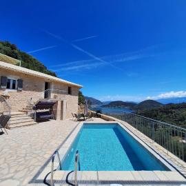 DJoumas Villa