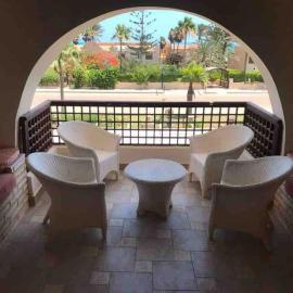 Cozy 2bed & 2Bath Chalet in Marina 1, North Coast, khách sạn ở El Alamein