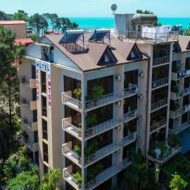 Hotel Inter, מלון באורקי