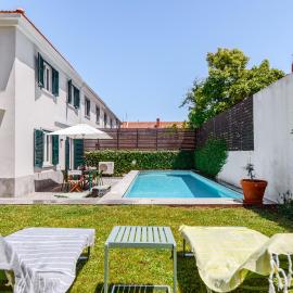 Haus Abel - pool, parking and garden in the heart of Lisbon