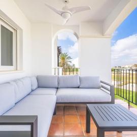 Stunning apartment at La Torre Golf Resort MO6022L, hotel di Roldán