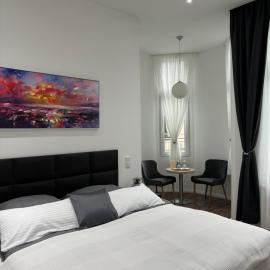 Hotel zum Rittersprung: Altenahr şehrinde bir otel
