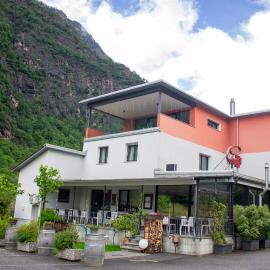Ristorante Groven, hotel u gradu 'Lostallo'