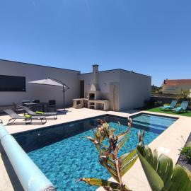 Antas Villa Family