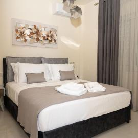 Chariklia Studios, hotel a Asmínion